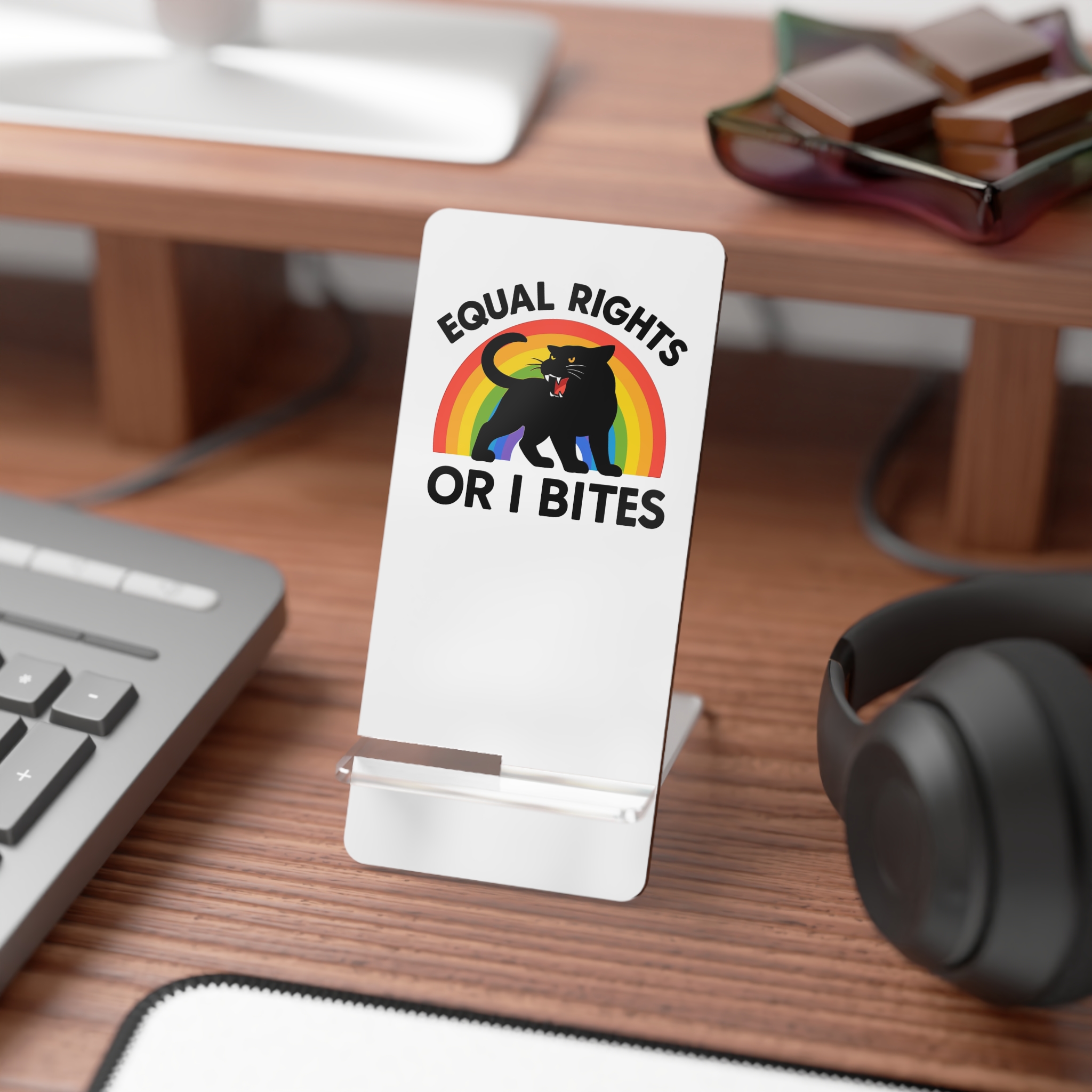 Comfort Colors Equal Rights I Bites Rainbow Cat Mobile Display Stand For Smartphones - Image 3
